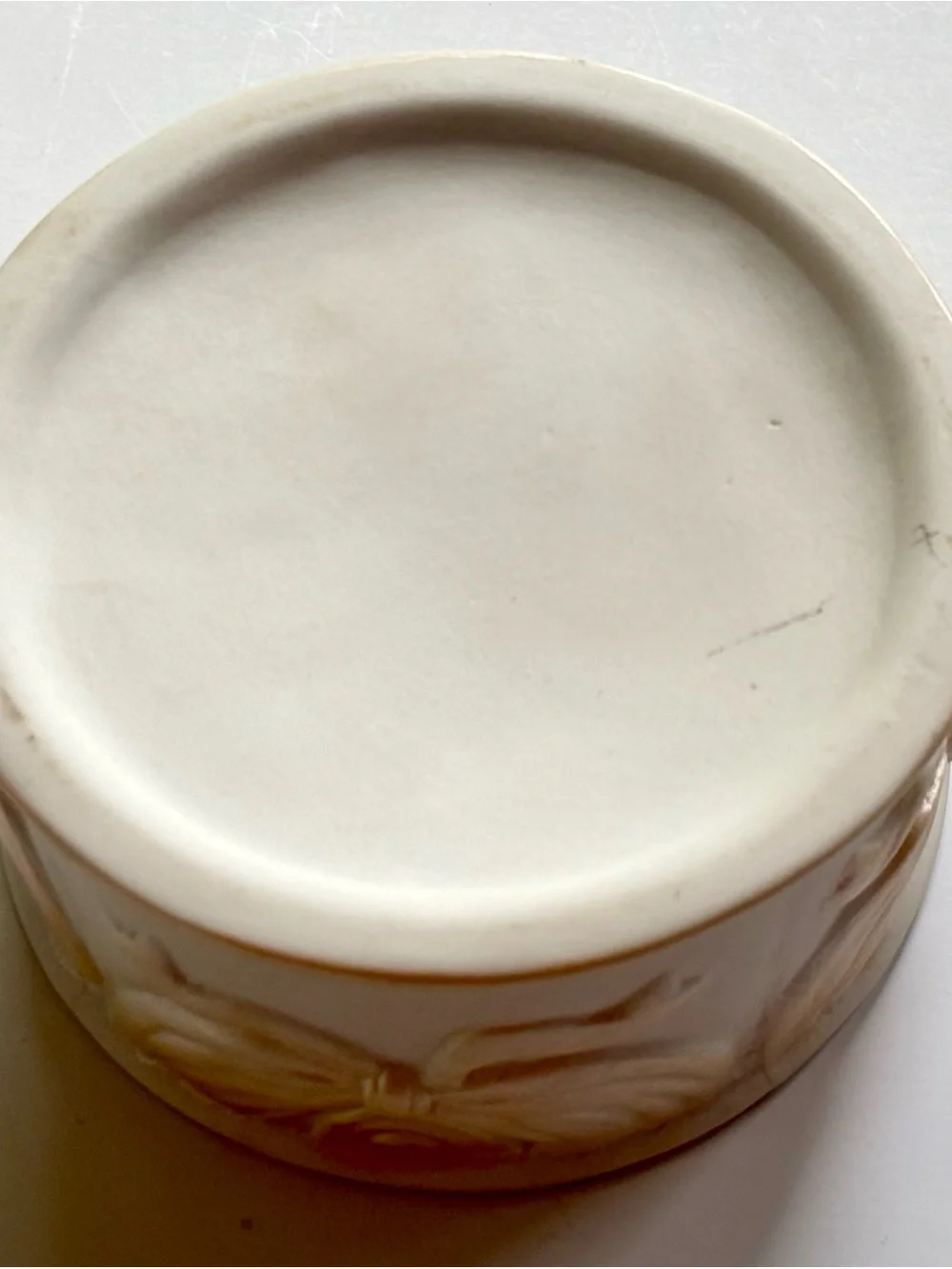 Vintage Porcelain Rose Floral Trinket Box Vanity Organizer Jewelry Dish With Lid